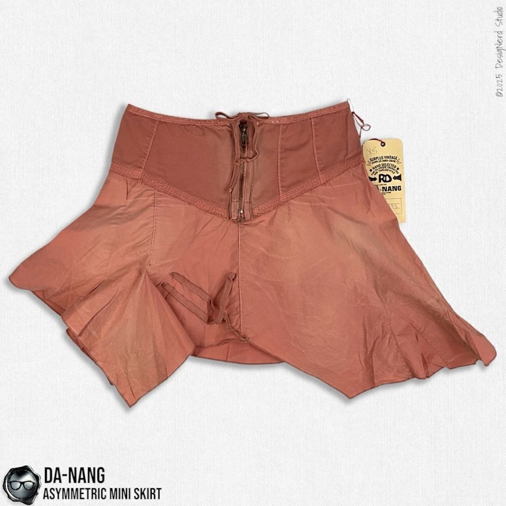 DA-NANG SURPLUS VINTAGE INDO-CHINE COTTON ASYMMETRIC PEPLUM MINI SKIRT IN CORAL